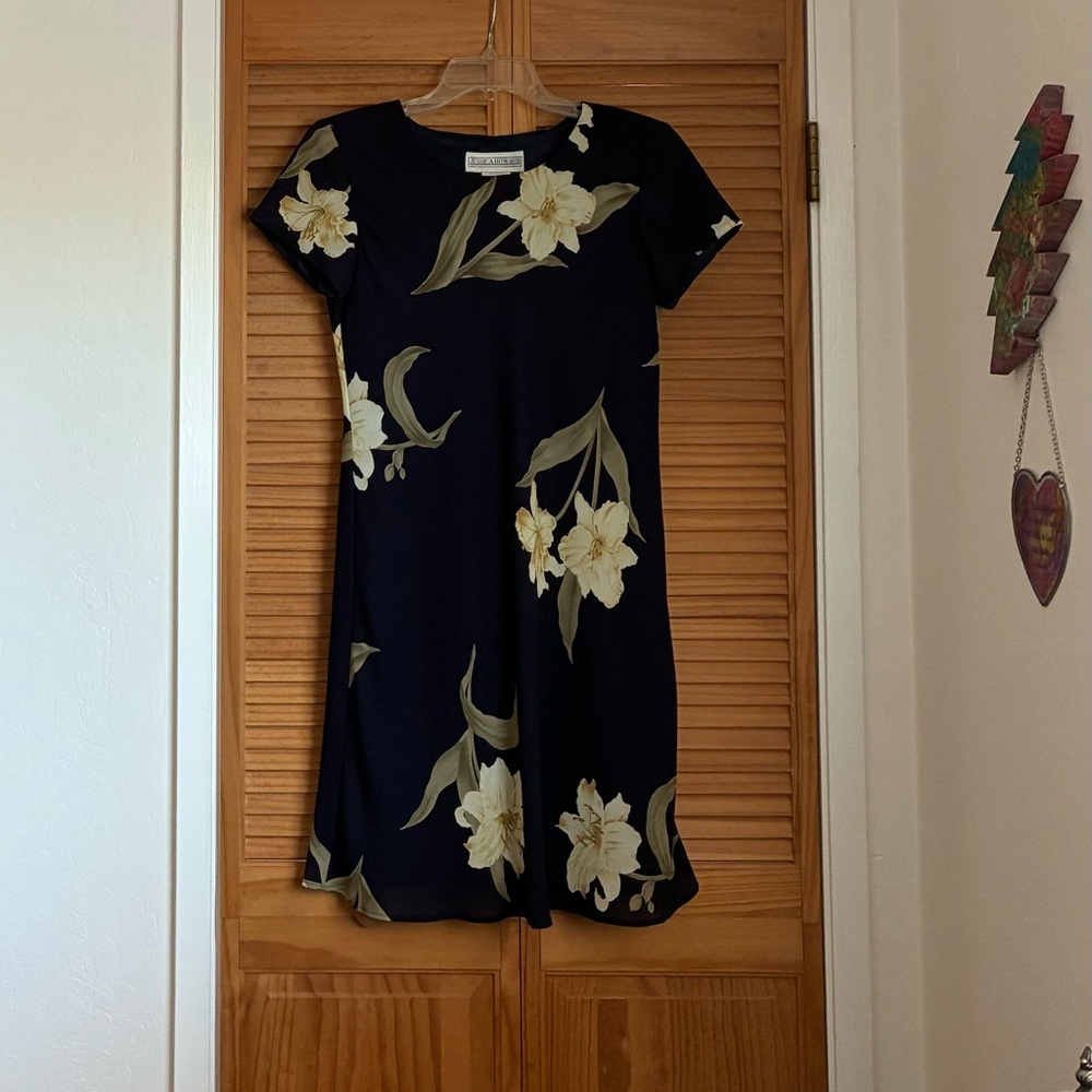 Vintage 80’s Jessica Howard Navy Blue Floral Dress